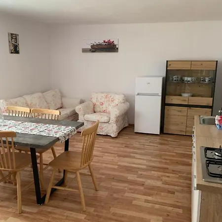 Apartmans Zbytiny 21 דירה Zbytiny