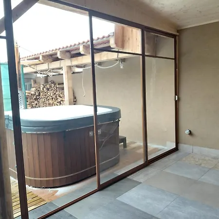 Apartmans Zbytiny 21 דירה *