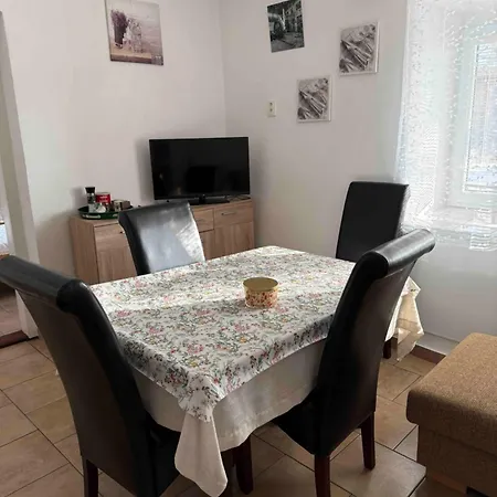 Apartmans Zbytiny 21 דירה Zbytiny